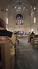 Vertreterinnen und Vertreter aus der Gießener 'Blaulichtfamilie' in der Johanneskirche