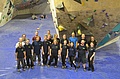 Gruppenbild der THW-Helferinnen und Helfer in der Kletterhalle